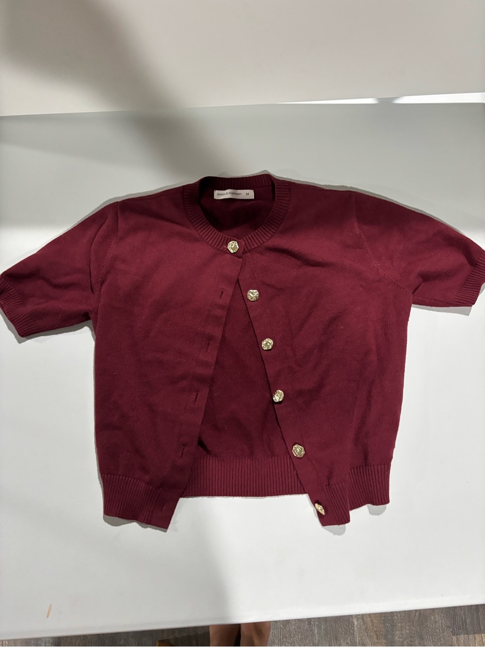 Women’s Short-Sleeve Crewneck Sweater Cardigan - Burgundy